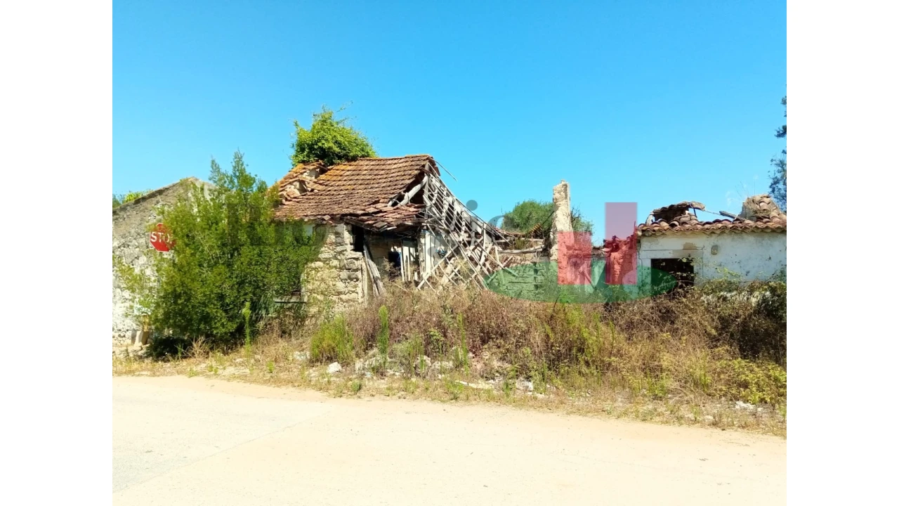Moradia T2 para Venda em Azambujeira e Malaqueijo Foto 1