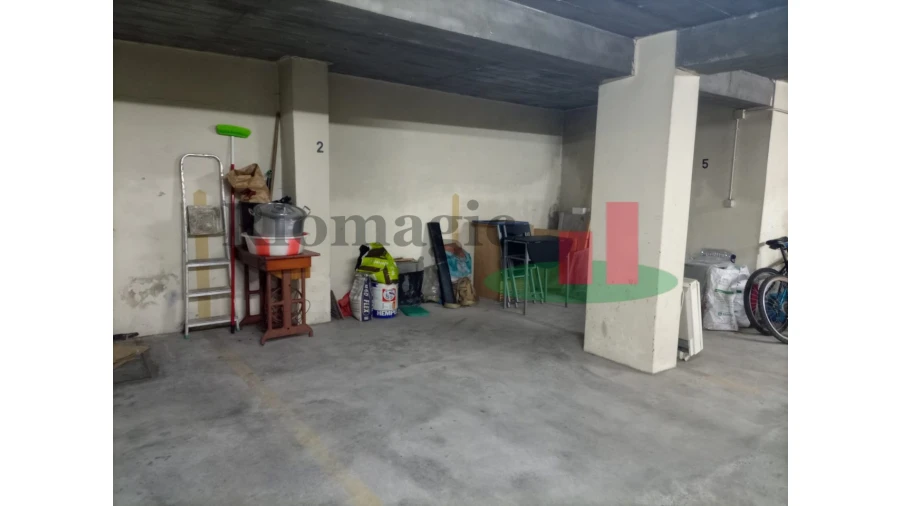 Garagem para Venda em Rio Maior Foto 4