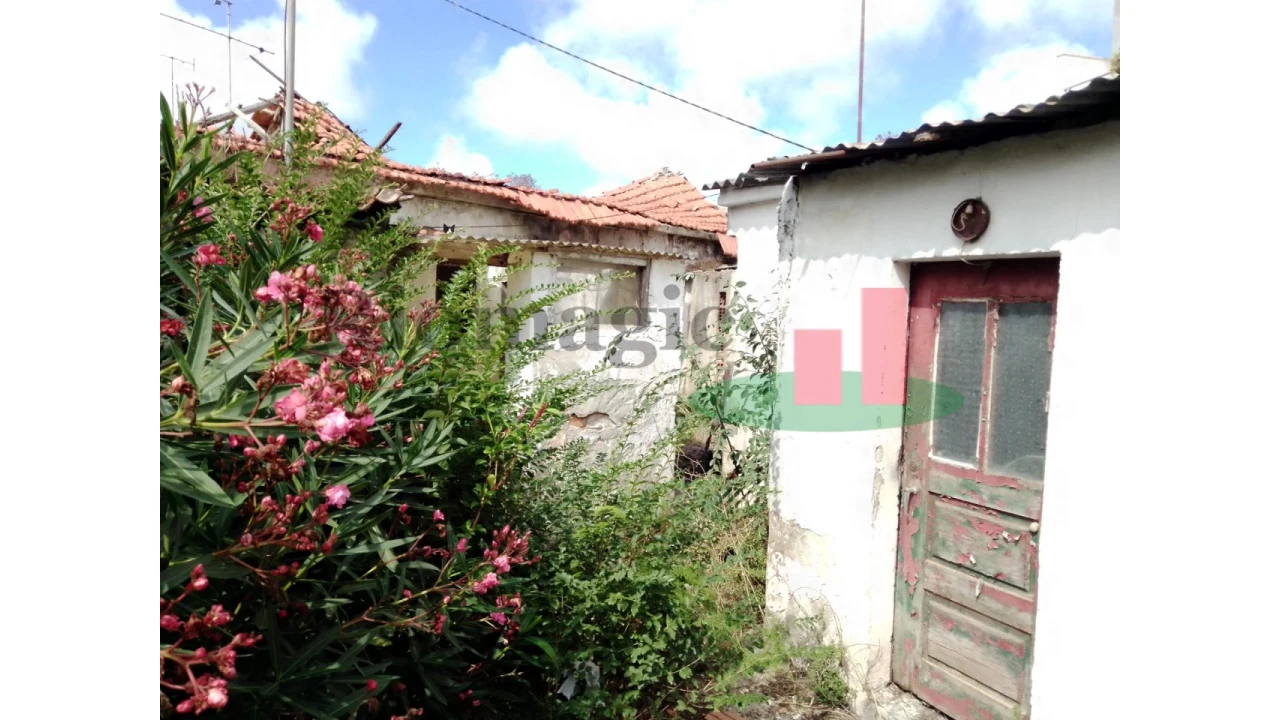 Moradia T3 para Venda em Caldas da Rainha - Santo Onofre e Serra do Bouro Foto 16