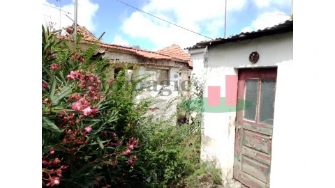 Moradia T3 para Venda em Caldas da Rainha - Santo Onofre e Serra do Bouro