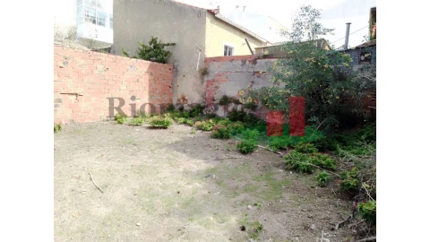 Moradia T3 para Venda em Caldas da Rainha - Santo Onofre e Serra do Bouro