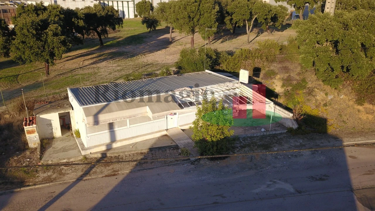 Negócio para Venda em Romeira e Várzea Foto 1