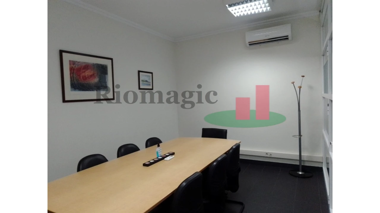 Escritório para Arrendamento em Romeira e Várzea Foto 1