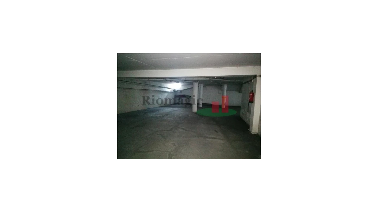 Garagem para Venda em Coruche, Fajarda e Erra Foto 1