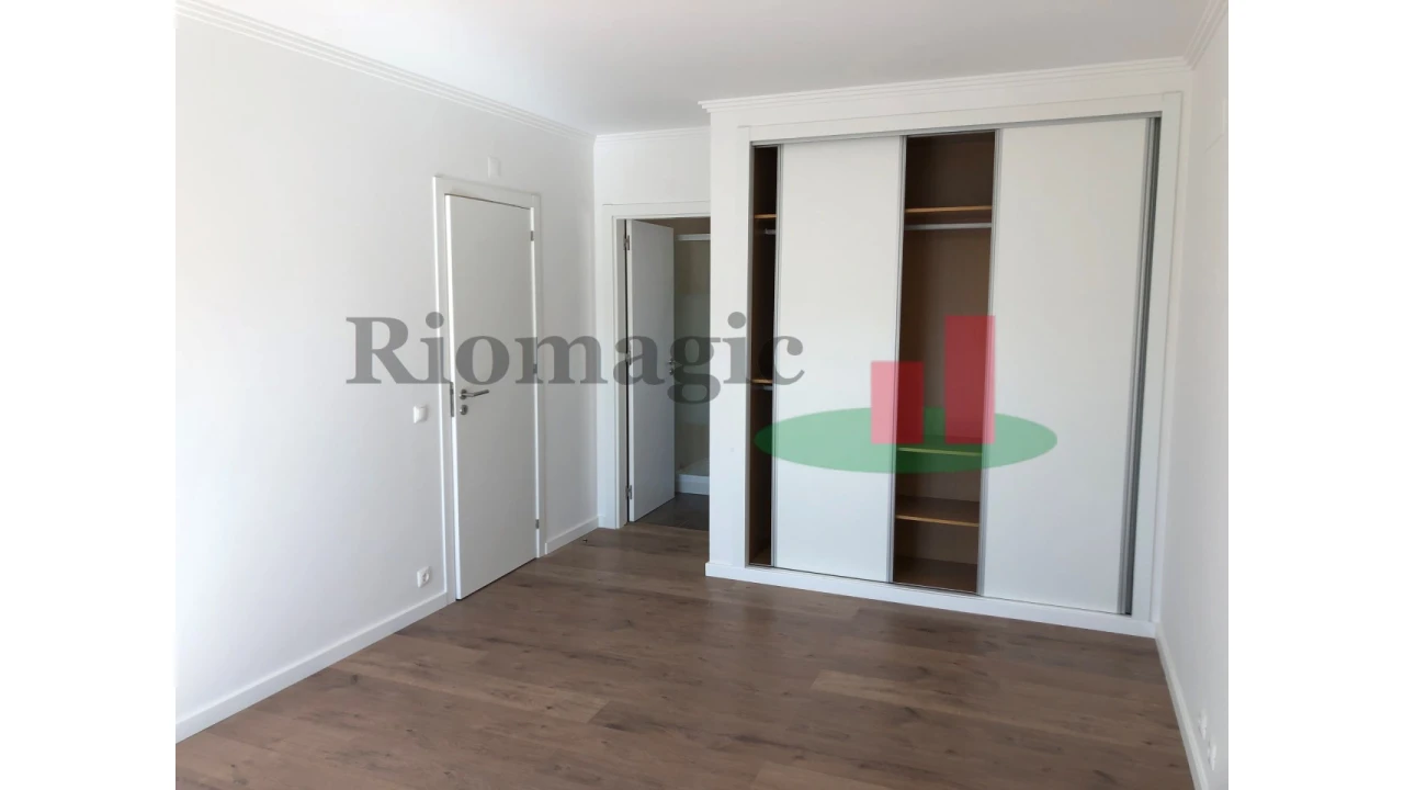 Moradia T4 para Venda em Ericeira Foto 31