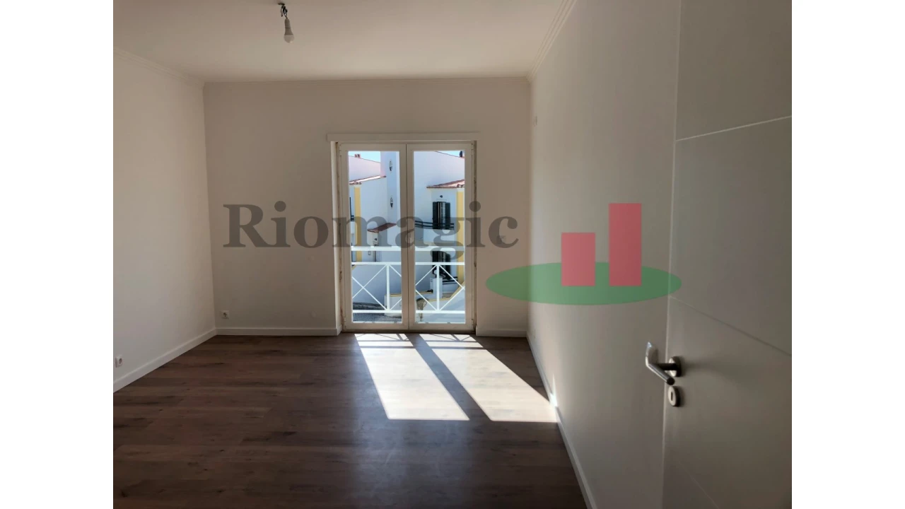 Moradia T4 para Venda em Ericeira Foto 33