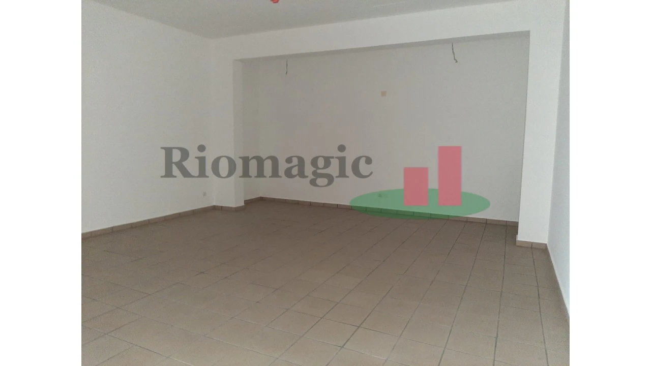 Loja para Venda em Alpiarça Foto 2