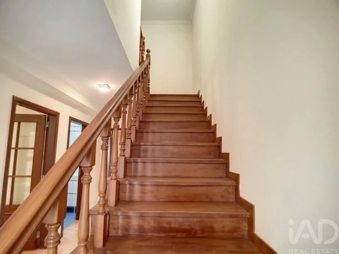 Moradia T3 para Venda em Branca Foto 18