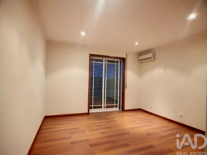 Moradia T3 para Venda em Branca Foto 22