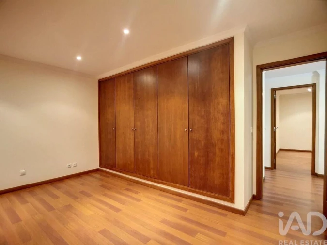 Moradia T3 para Venda em Branca Foto 24