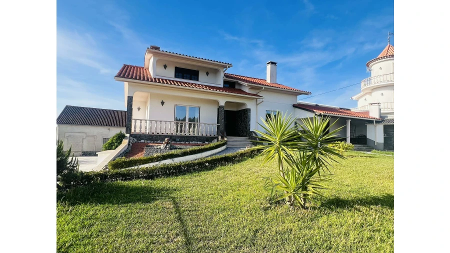 Moradia T6 para Venda em Nossa Senhora da Piedade Foto 1