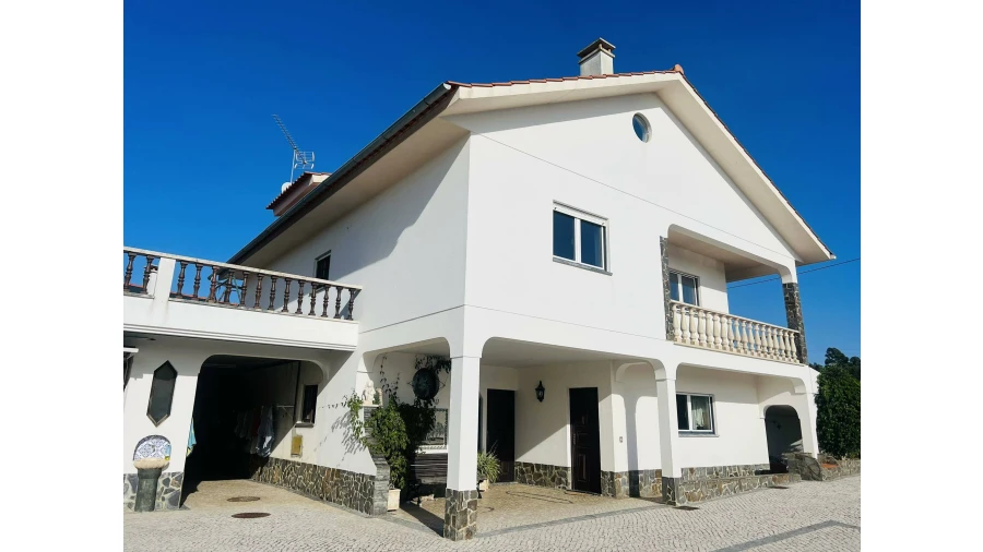 Moradia T6 para Venda em Nossa Senhora da Piedade Foto 4