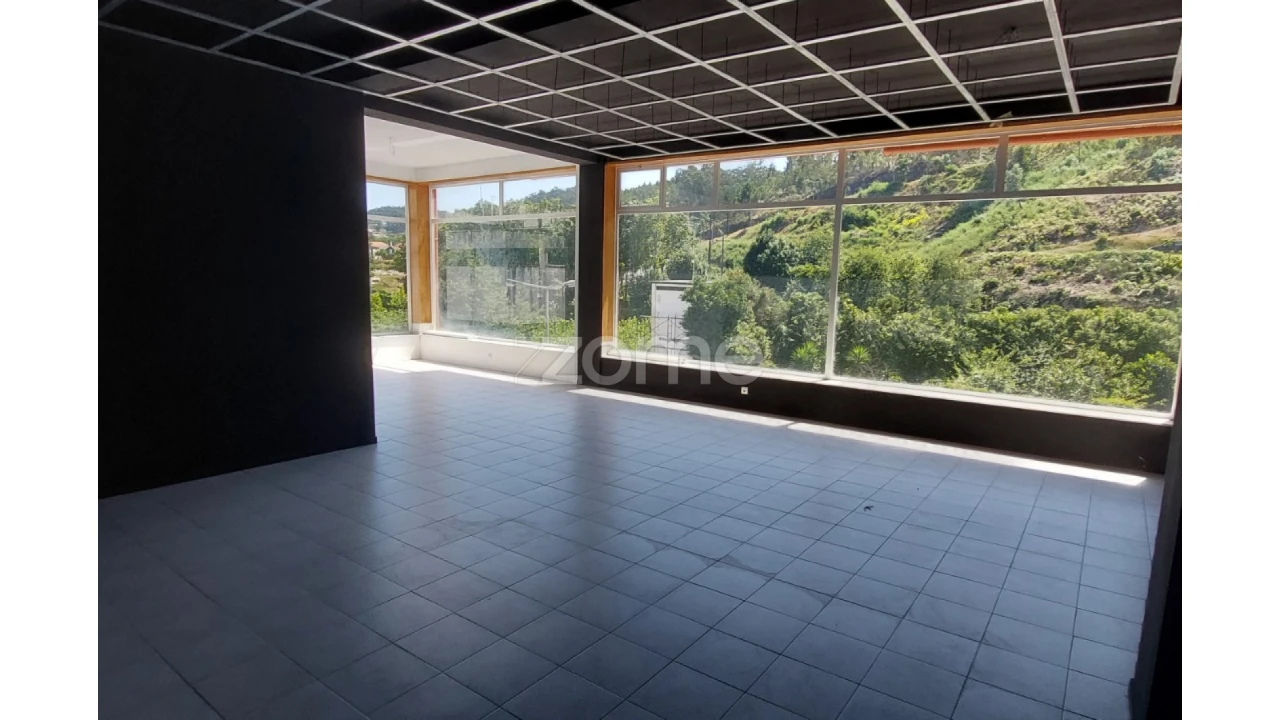 Negócio para Venda em Rebordosa Foto 7