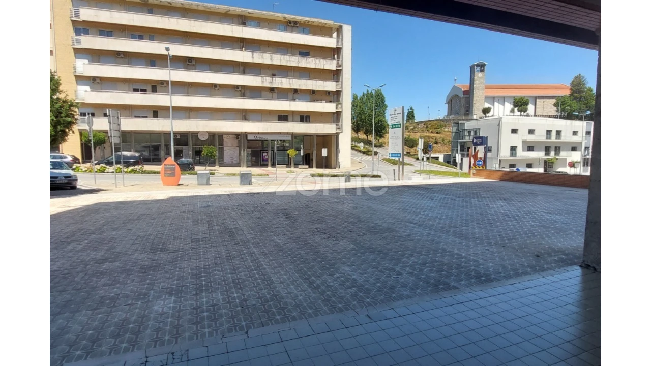 Negócio para Venda em Rebordosa Foto 13