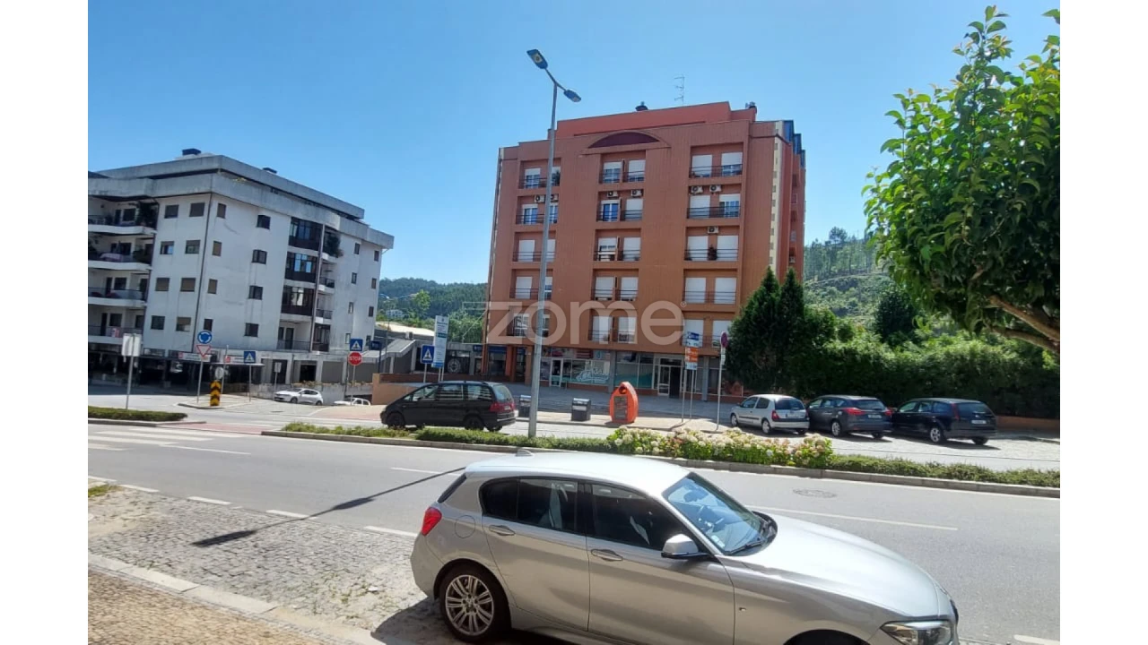 Negócio para Venda em Rebordosa Foto 15