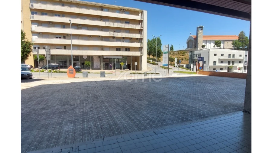 Negócio para Venda em Rebordosa Foto 13