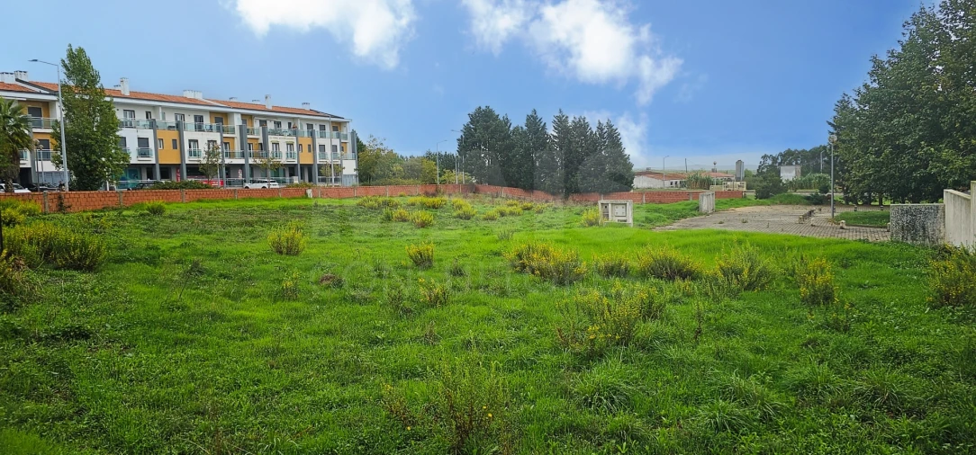 Terreno para Venda em Campelos e Outeiro da Cabeça Foto 8