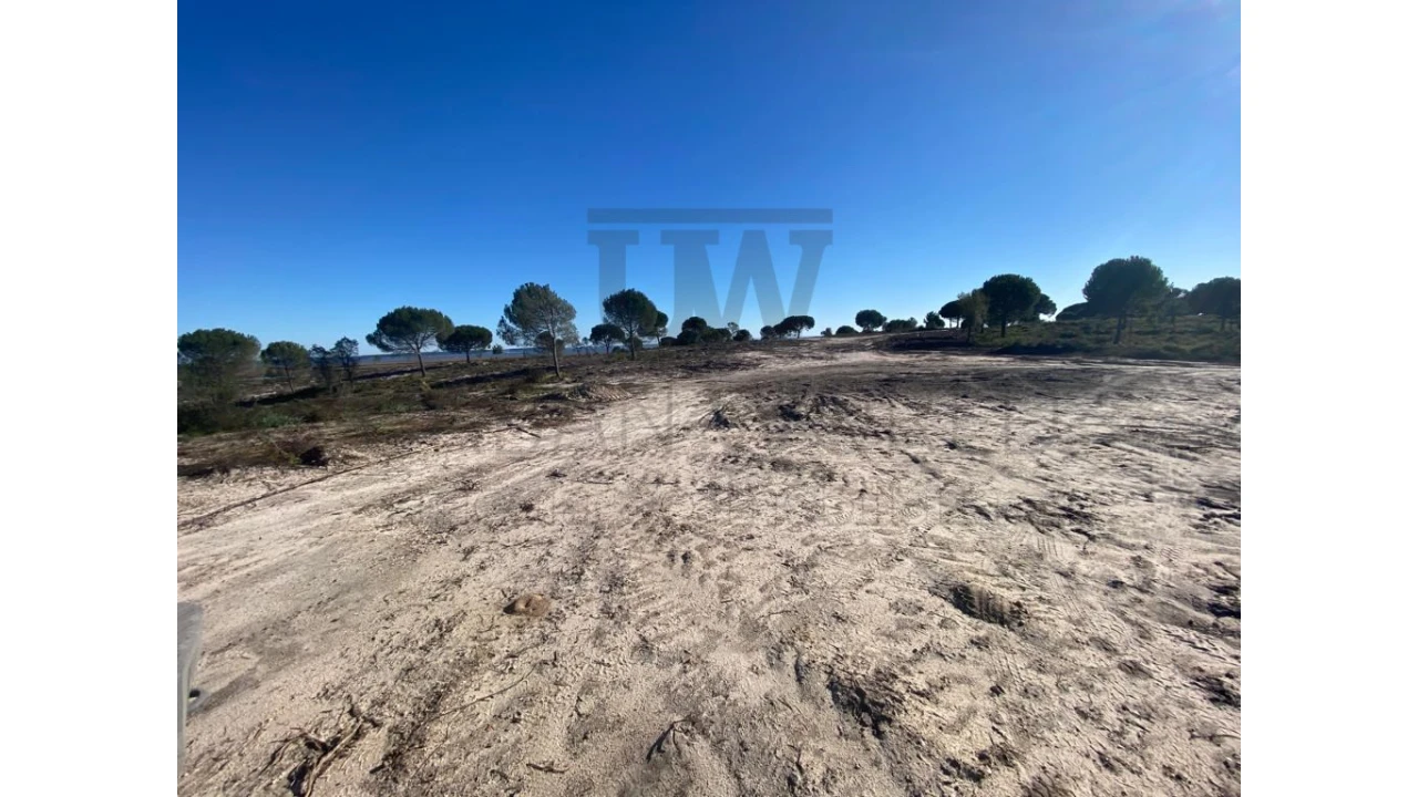 Terreno Comércio / Armazém para Venda em União das Freguesias de Setúbal Foto 1