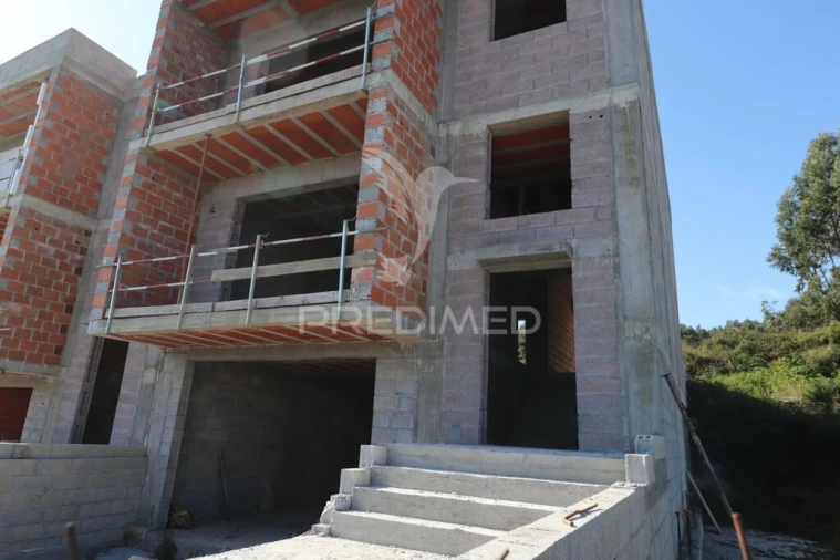 Moradia T3 para Venda em Carreiras (São Miguel) e Carreiras (Santiago) Foto 4