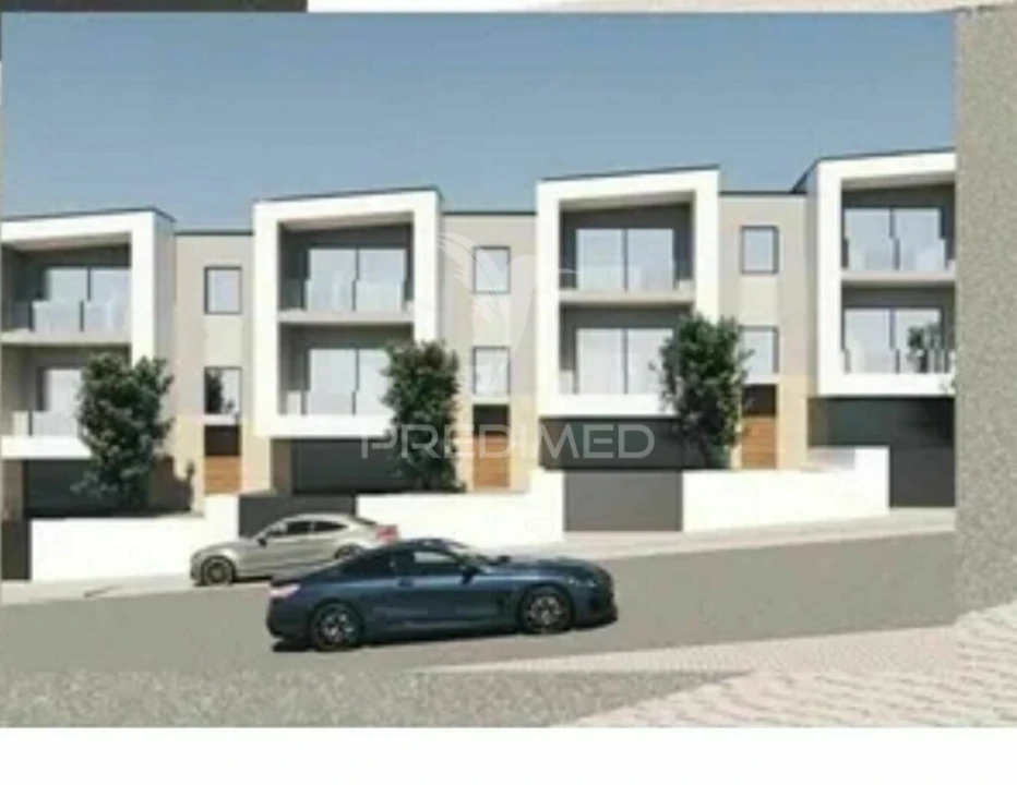 Moradia T3 para Venda em Carreiras (São Miguel) e Carreiras (Santiago) Foto 2