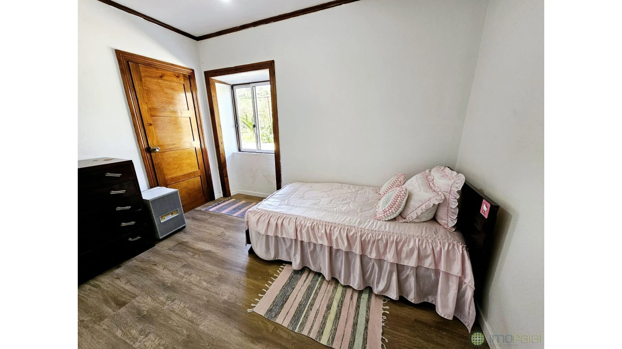 Moradia T4 para Venda em Cedros Foto 18