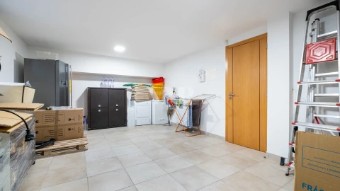 Moradia T4 para Venda em Quarteira