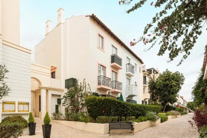 Apartamento T3 para Arrendamento férias em Quarteira