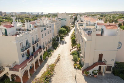 Apartamento T3 para Arrendamento férias em Quarteira