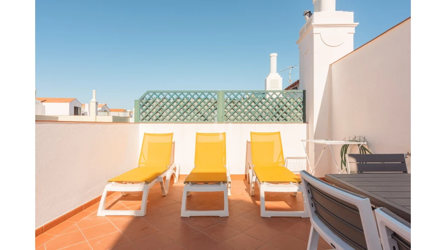 Apartamento T3 para Arrendamento férias em Quarteira Foto 29