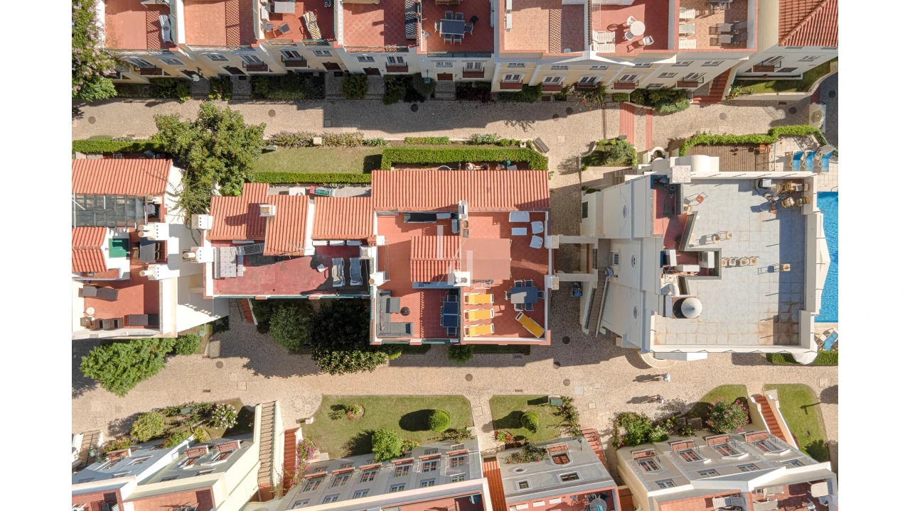 Apartamento T3 para Arrendamento férias em Quarteira Foto 34