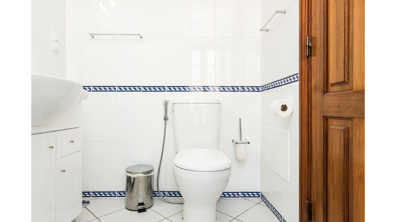 Apartamento T3 para Arrendamento férias em Quarteira Foto 18