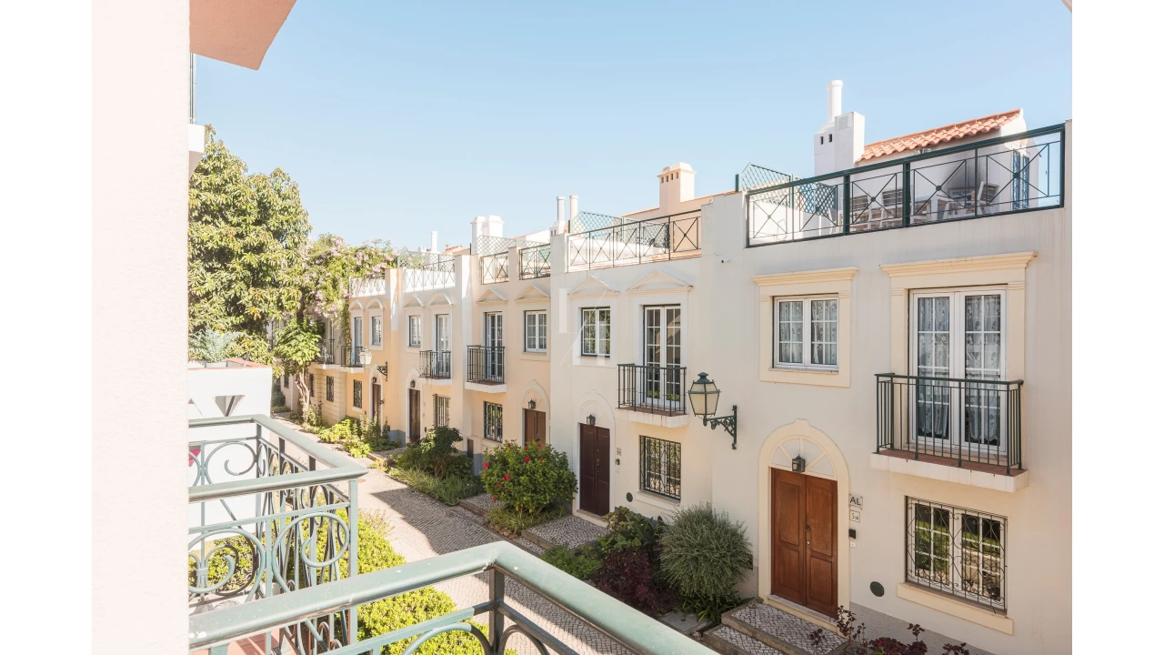 Apartamento T3 para Arrendamento férias em Quarteira Foto 12