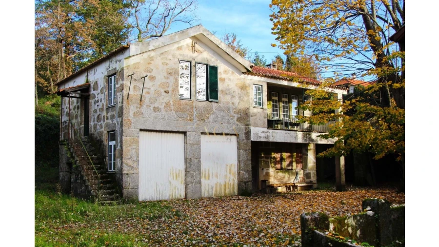 Moradia T6 para Venda em Gouveia (São Pedro e São Julião) Foto 34