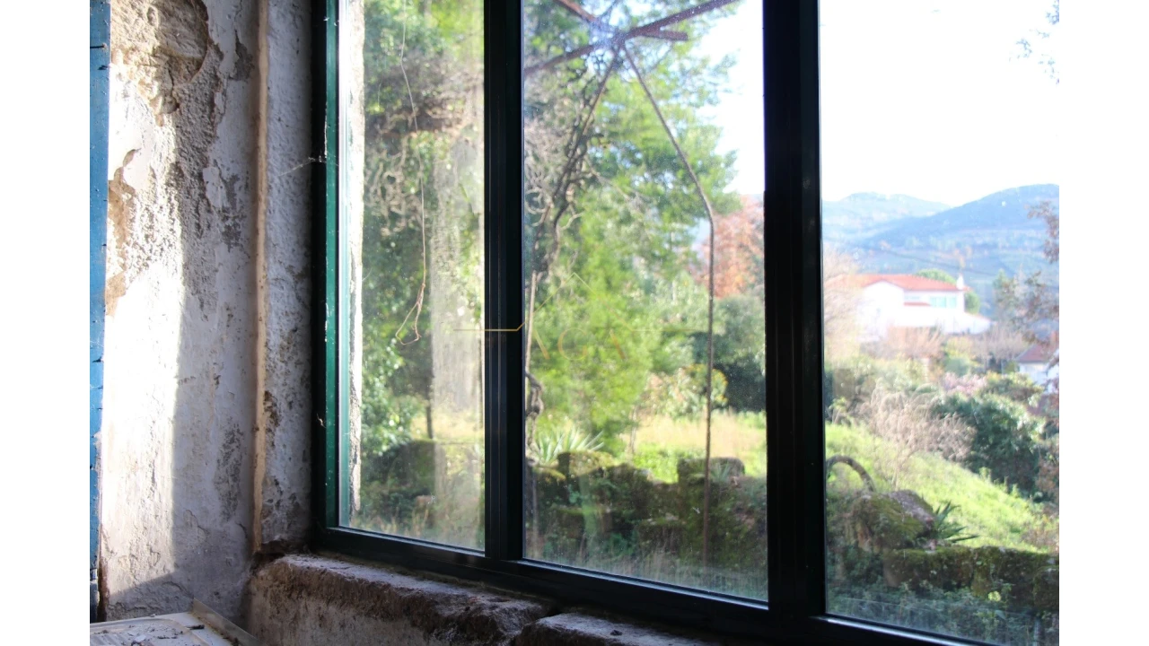 Moradia T6 para Venda em Gouveia (São Pedro e São Julião) Foto 28