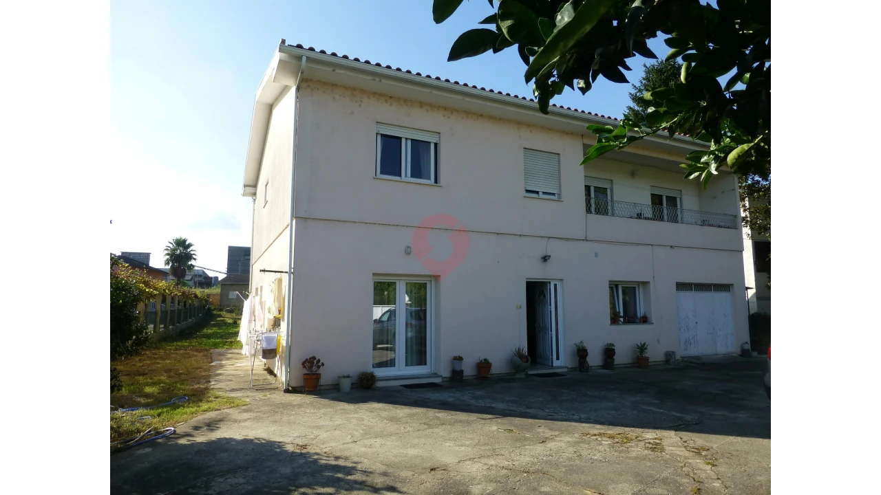 Moradia T5 para Venda em Mazedo e Cortes Foto 1