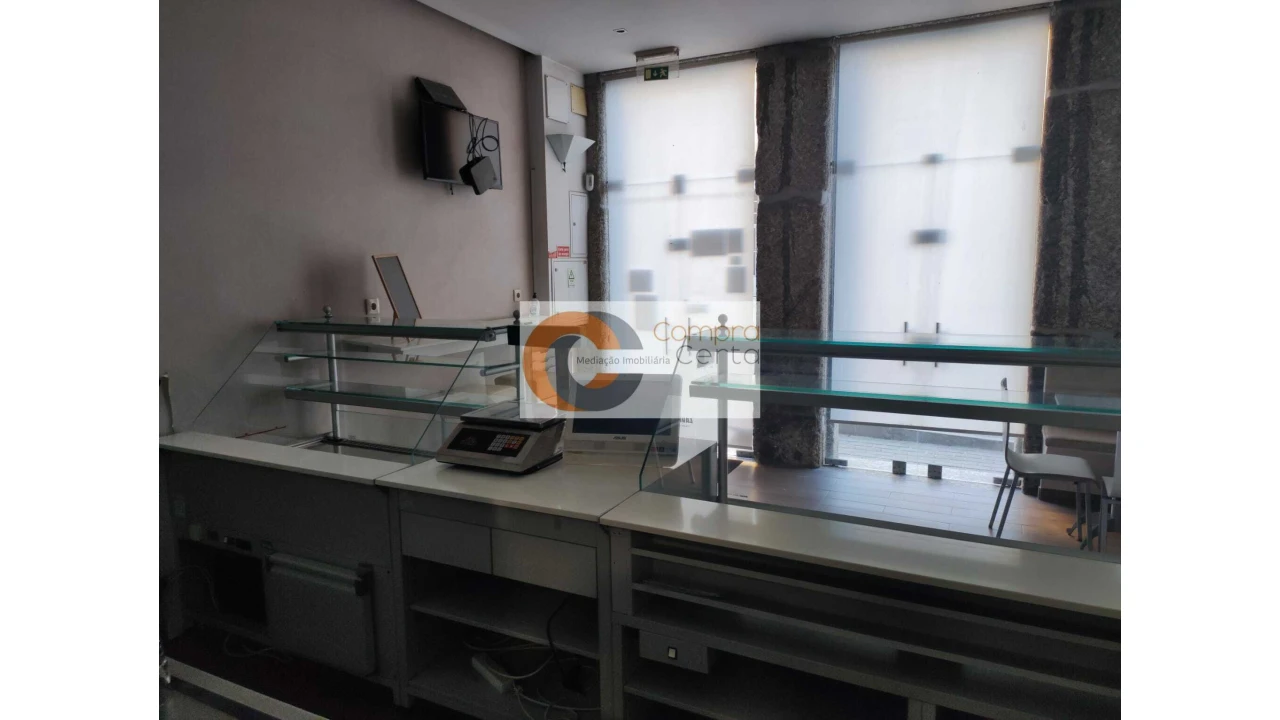 Negócio para Arrendamento em Caldelas Foto 9