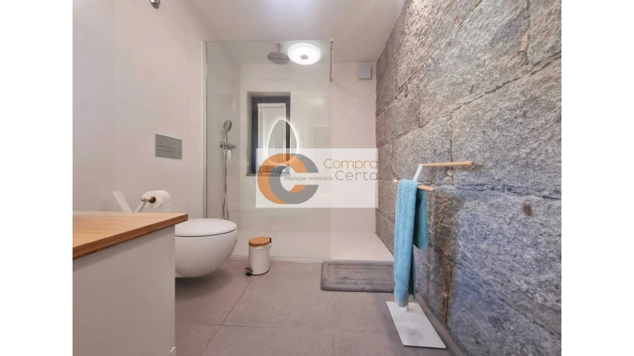 Moradia T4 para Venda em Delães Foto 4