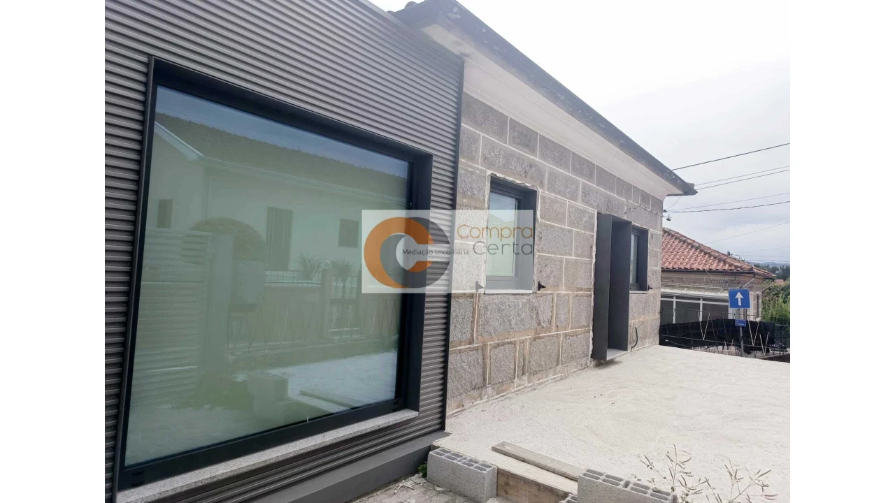 Moradia T4 para Venda em Delães Foto 8