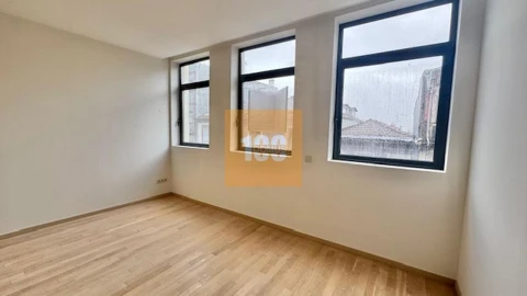 Apartamento para Venda em Cedofeita, Santo Ildefonso, Sé, Miragaia, São Nicolau e Vitória