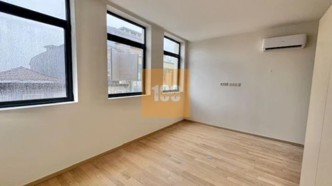 Apartamento para Venda em Cedofeita, Santo Ildefonso, Sé, Miragaia, São Nicolau e Vitória