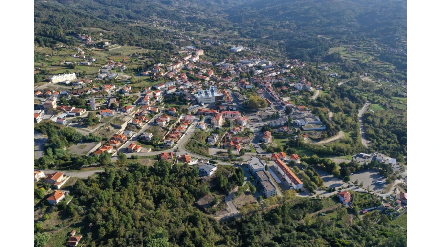 Terreno para Venda em Campelo e Ovil Foto 8