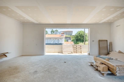 Moradia T4 para Venda em Gandra