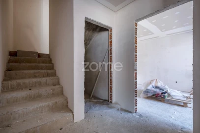 Moradia T4 para Venda em Gandra