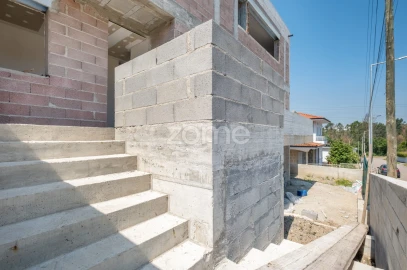 Moradia T4 para Venda em Gandra