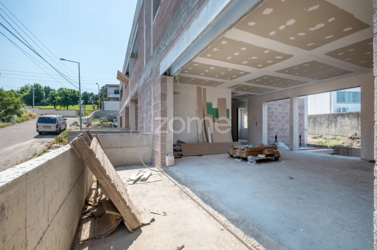 Moradia T4 para Venda em Gandra Foto 53