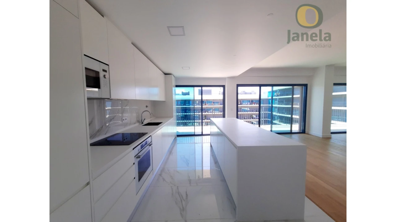 Apartamento T4 para Venda em Faro (Sé e São Pedro) Foto 4
