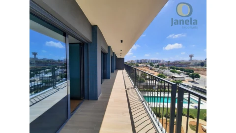Apartamento T4 para Venda em Faro (Sé e São Pedro)