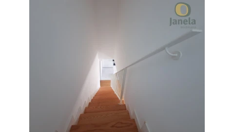 Apartamento T4 para Venda em Faro (Sé e São Pedro)