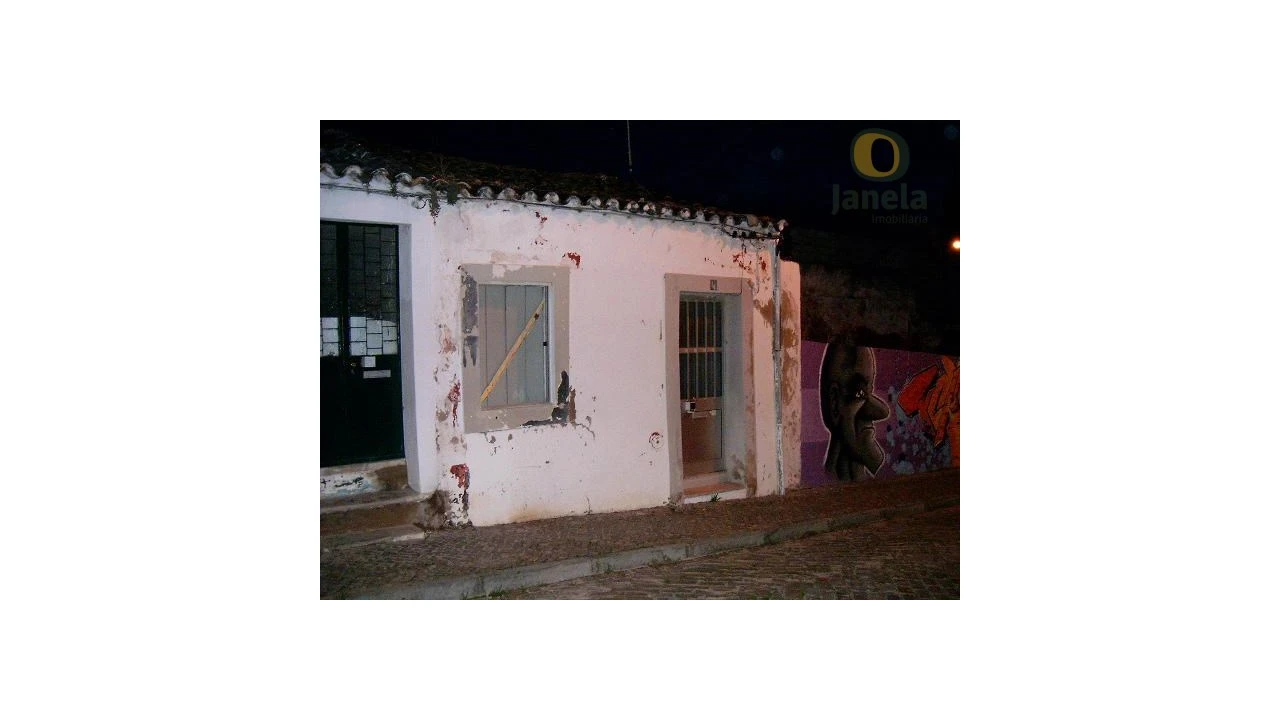 Terreno para Venda em Faro (Sé e São Pedro) Foto 1
