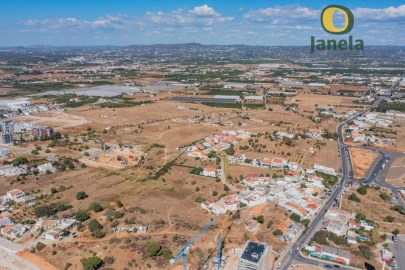 Terreno para Venda em Faro (Sé e São Pedro)